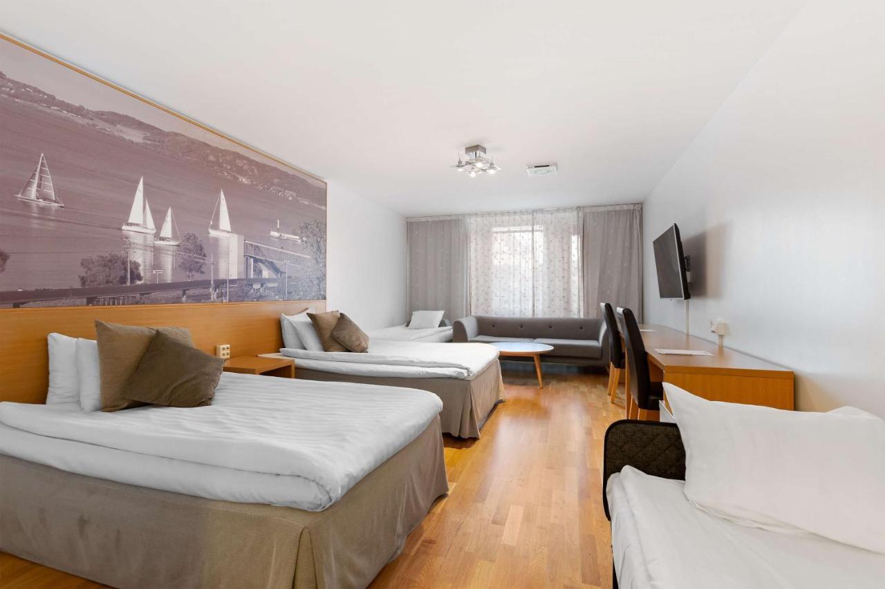 Sure Hotel By Best Western City Йёнчёпинг Экстерьер фото