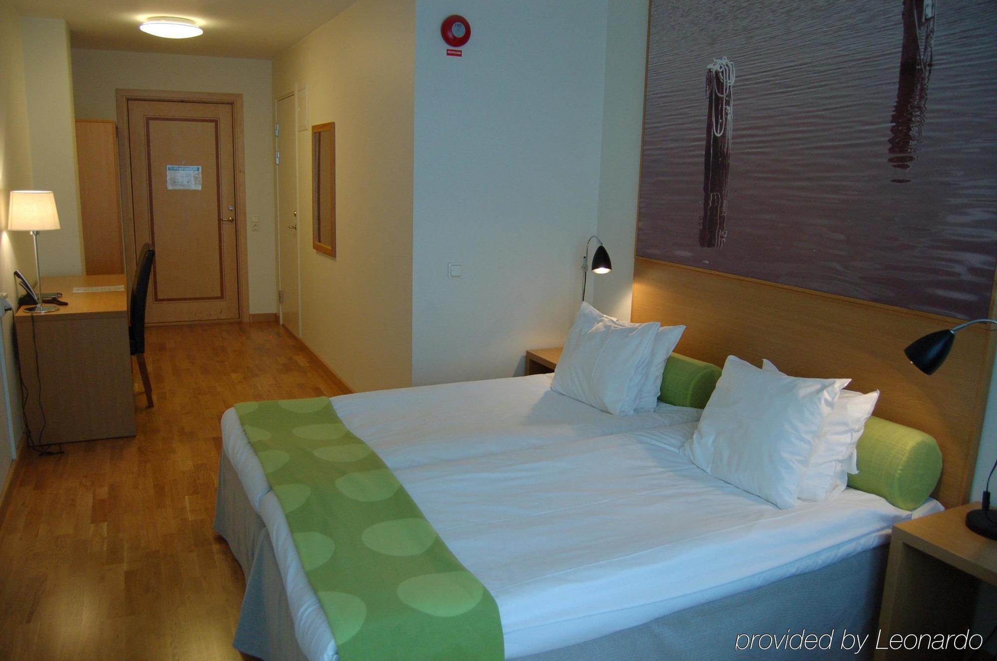 Sure Hotel By Best Western City Йёнчёпинг Экстерьер фото